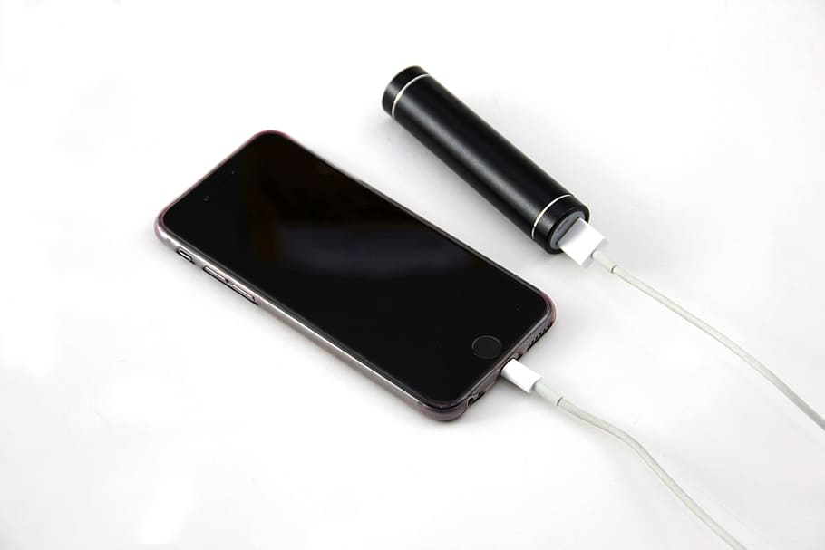 power banks an essential travel accessories for your travel